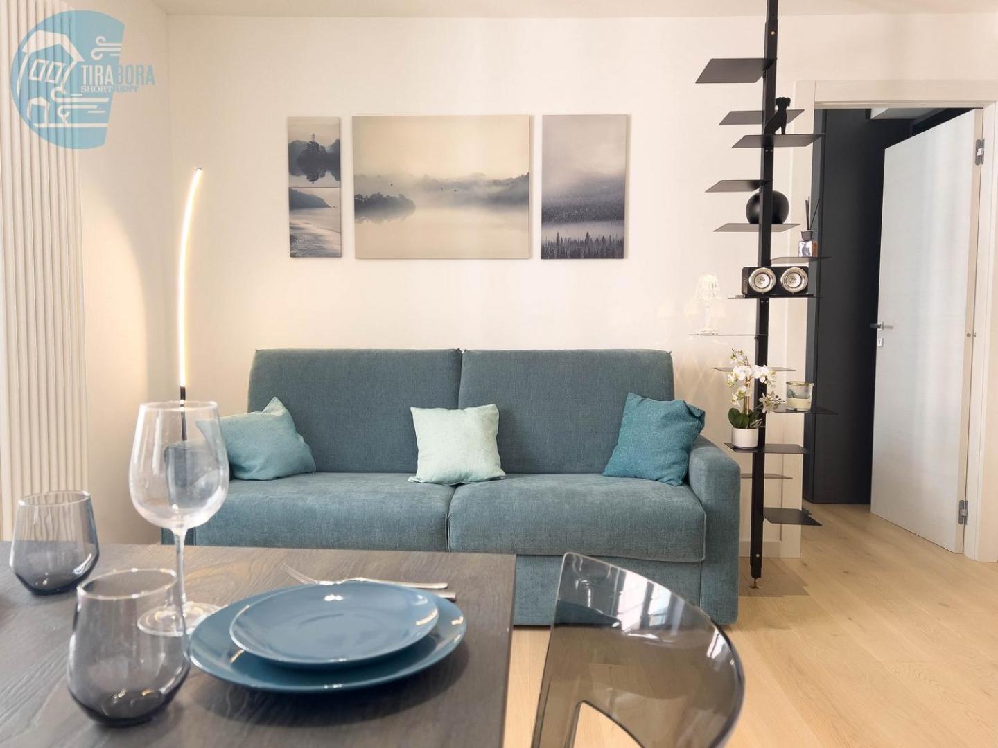 Corridoni 3c Tirabora Short Rent